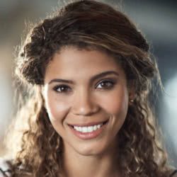 Alicia Stone AI Expert